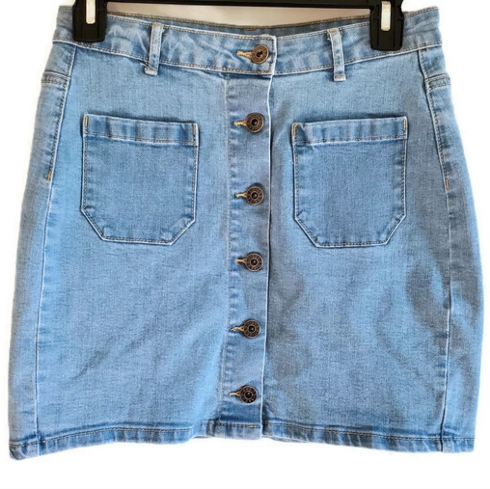 Guess Button Jean Skirt Light Wash Women's Size Small